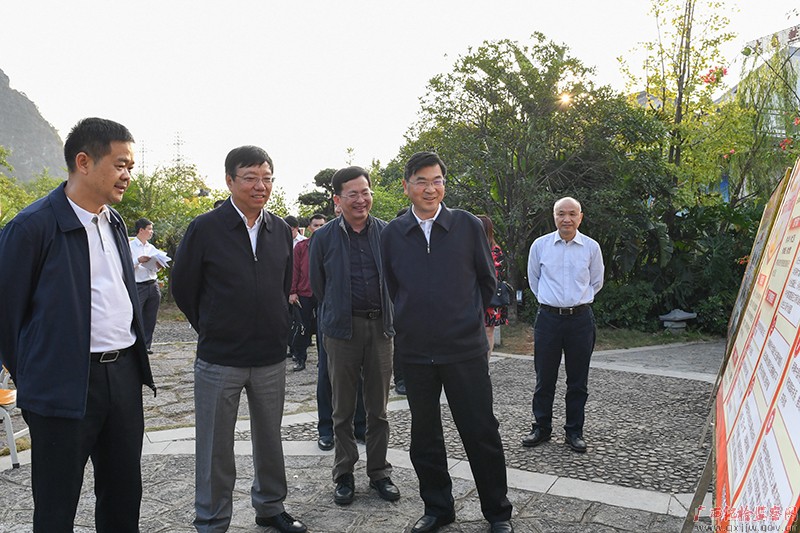 房灵敏到桂林市开展学习贯彻党的十九大精神专题调研