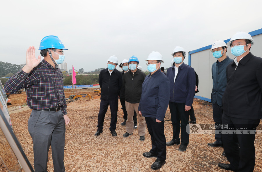 鹿心社:持续打好疫情防控阻击战 统筹推动经济社会平稳健康发展